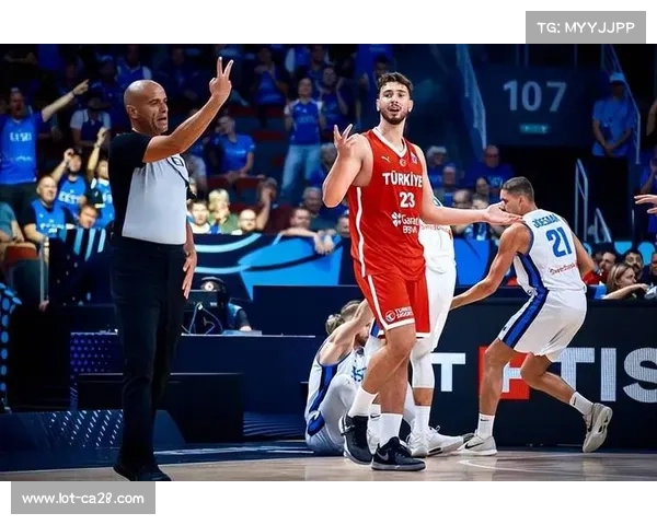 男篮欧锦赛专访申京:团队至上精神驱动 他愿为胜利付出一切