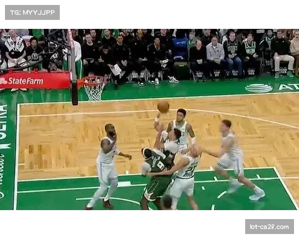 雄鹿后场双星二月场均43.7分,波特罗林斯组合扛起进攻大旗 雄鹿后场双星二月场均43.7分,波特罗林斯组合扛起进攻大旗